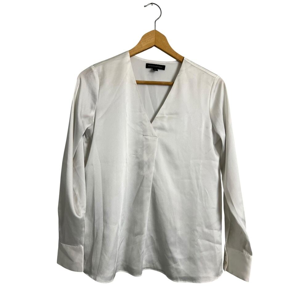 Banana Republic Blouse Womens XS White Satin V Neck Long Sleeve Office Top